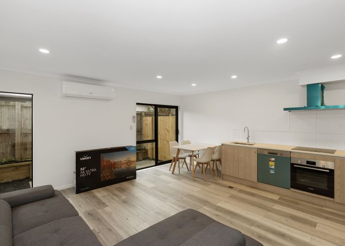  at 8/56 May Street, Hamilton East, Hamilton