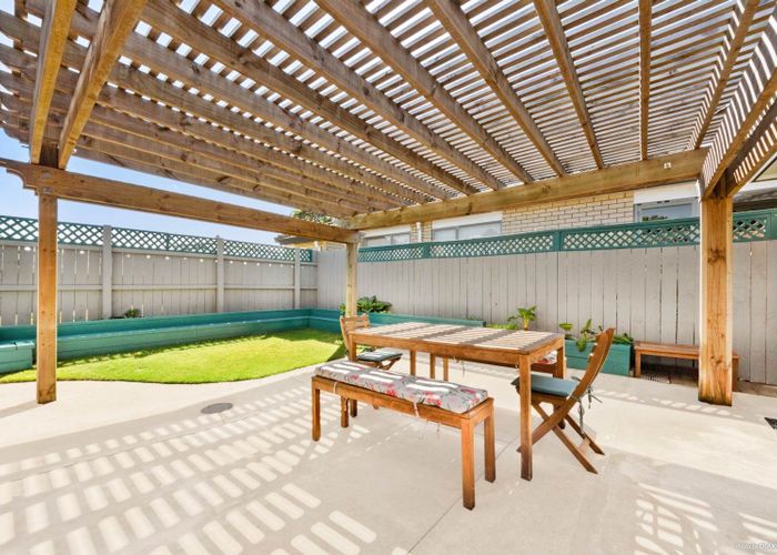  at 1B Charlenne Close, Ranui, Waitakere City, Auckland