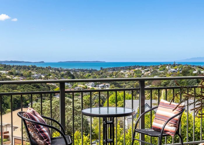  at 937A East Coast Road, Torbay, North Shore City, Auckland