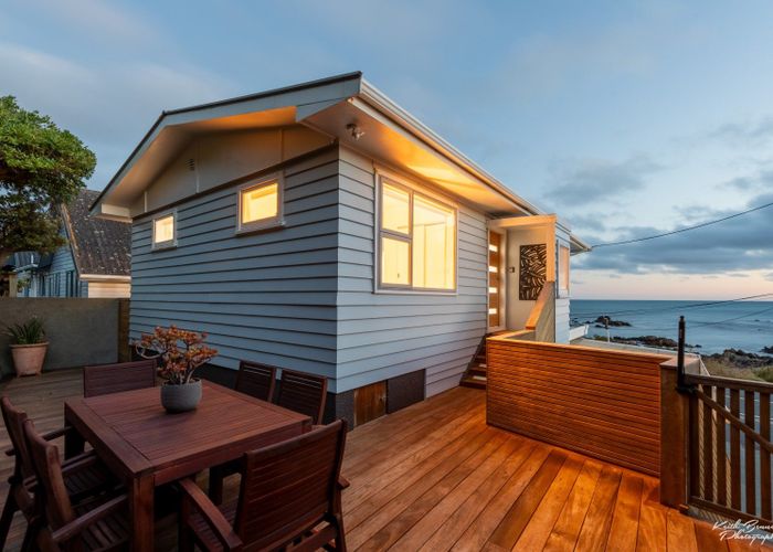  at 144 Owhiro Bay Parade, Ōwhiro Bay, Wellington