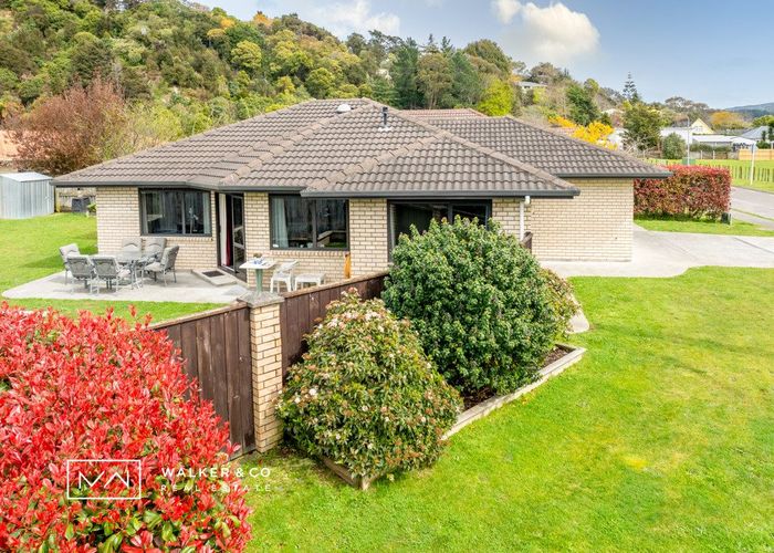  at 2 Evergreen Crescent, Trentham, Upper Hutt, Wellington