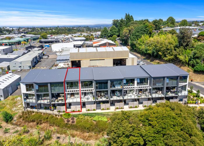  at 4/29 Montgomery Road, Judea, Tauranga