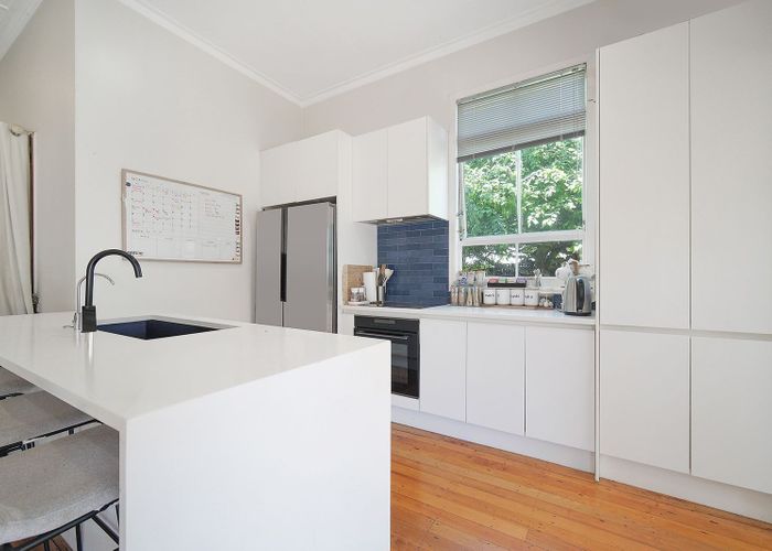  at 4 New Brighton Road, Mount Wellington, Auckland City, Auckland