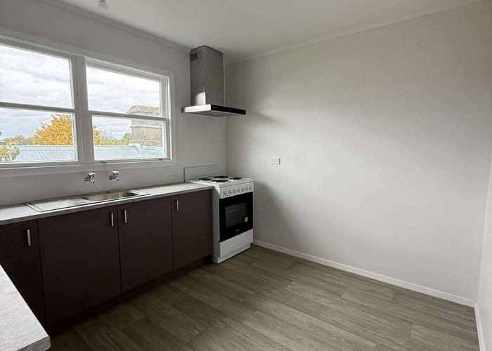  at 2/6B Durie Street, Durie Hill, Whanganui, Manawatu / Whanganui