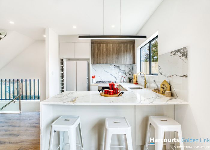 at 25&27 Jandell Crescent, Bucklands Beach, Manukau City, Auckland