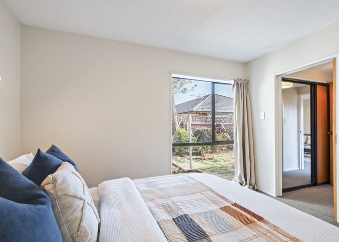  at 33E Peverel Street, Riccarton, Christchurch City, Canterbury