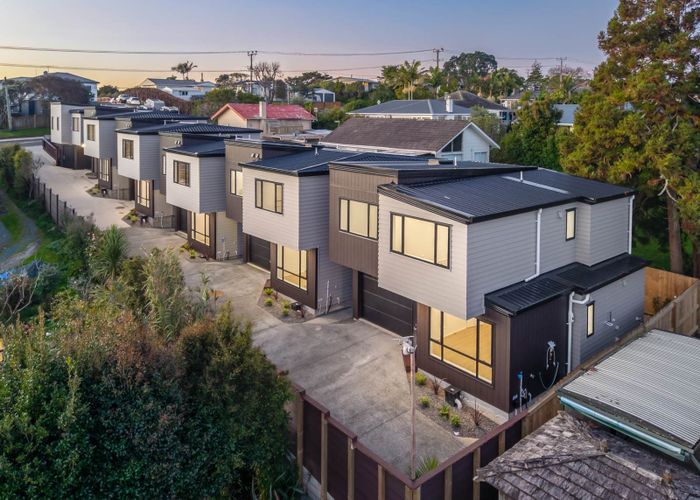  at 24B Roberts Road, Glenfield, North Shore City, Auckland