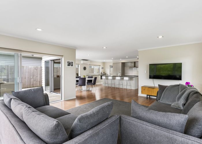  at 135 Vipond Road, Stanmore Bay, Whangaparaoa