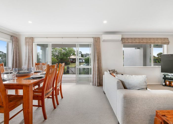  at 9A Melia Place, Stanmore Bay, Whangaparaoa