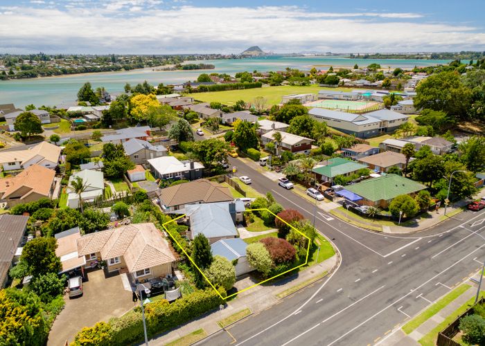  at 2 Sunset Crescent, Maungatapu, Tauranga