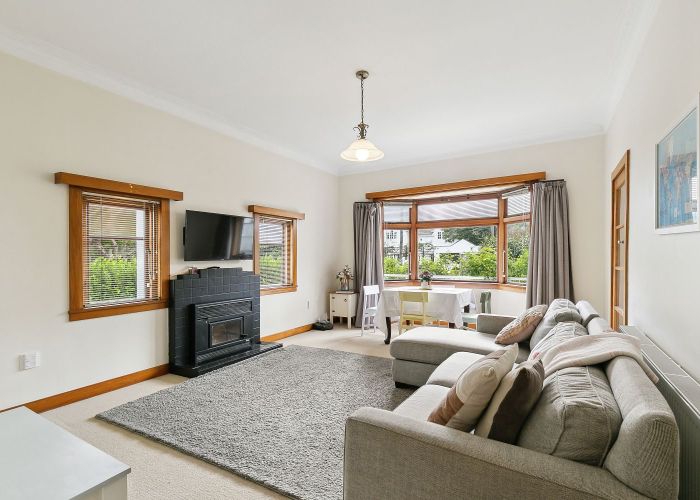  at 5 Friend Street, Karori, Wellington, Wellington