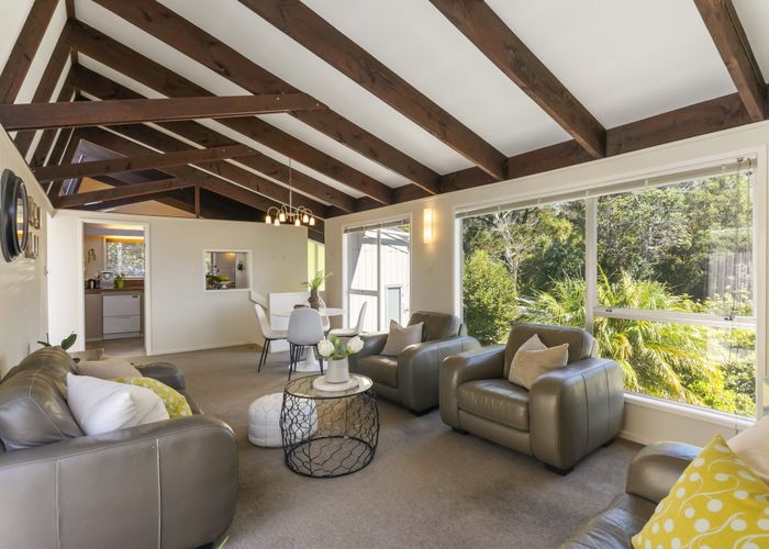  at 40 Saddleback Rise, Murrays Bay, Auckland