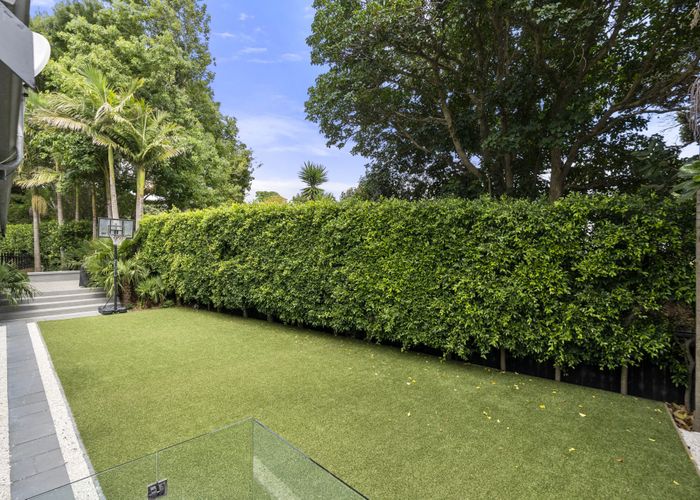  at 73B Shore Road, Remuera, Auckland