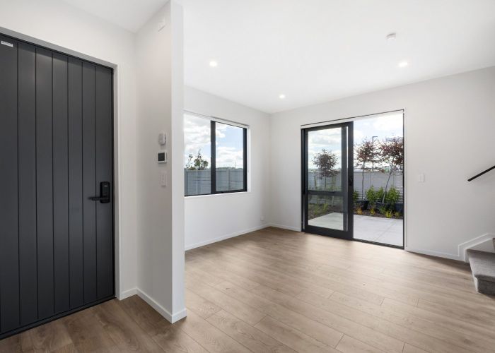  at 11 Noel Hayden Street, Conifer Grove, Papakura, Auckland