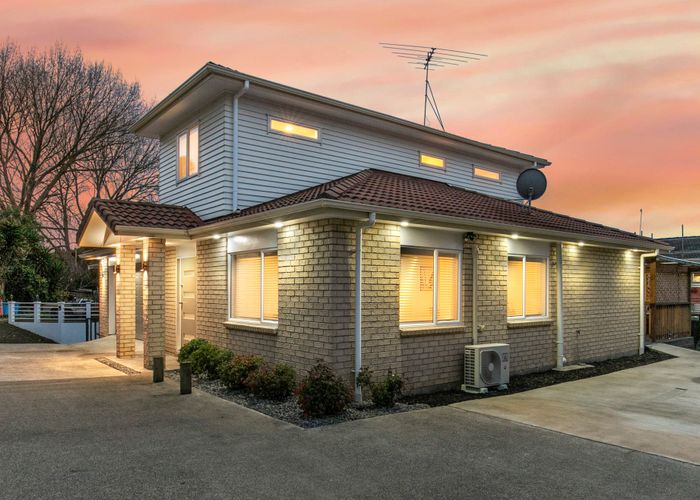  at 72A Henwood Road, Mangere East, Auckland