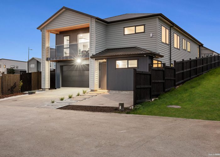  at 32 Parkmore Drive, Rosehill, Papakura, Auckland