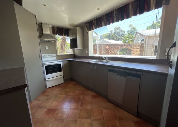  at 14 Savage Crescent, West End, Palmerston North, Manawatu / Whanganui