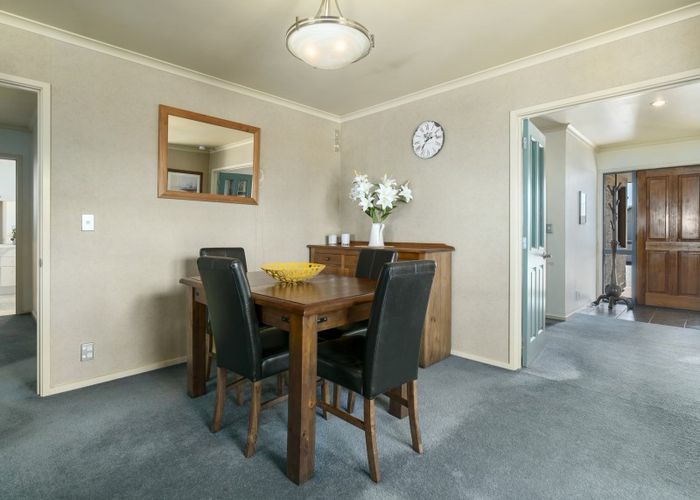  at 5 Larch Crescent, Alexandra, Alexandra