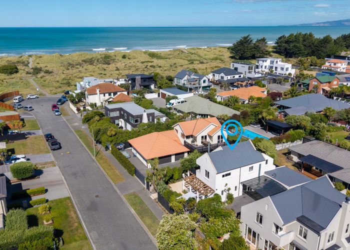  at 2 Stout Street, Waimairi Beach, Christchurch