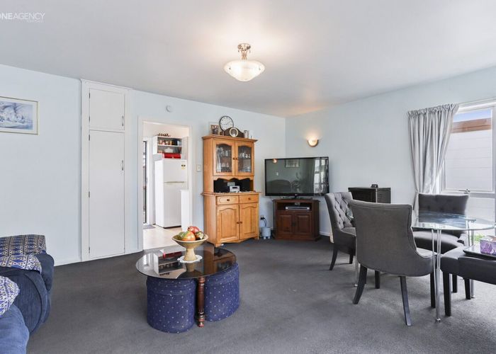  at 2/14 Lane Street, Woolston, Christchurch City, Canterbury