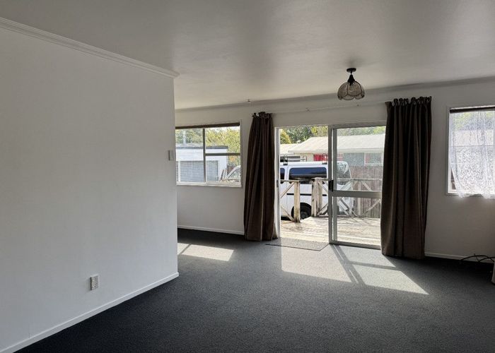  at 11 Brookbank Place, Glenview, Hamilton, Waikato