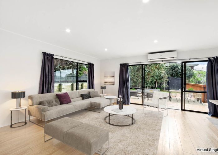  at 2/25 Witheford Drive, Bayview, Auckland