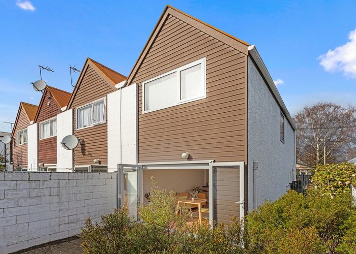  at 1/27 Buffon Street, Waltham, Christchurch