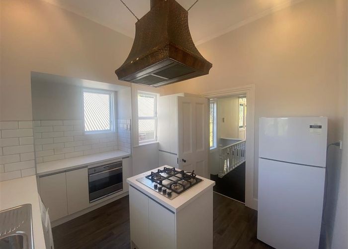  at 9 Plunket Street, Kelburn, Wellington, Wellington