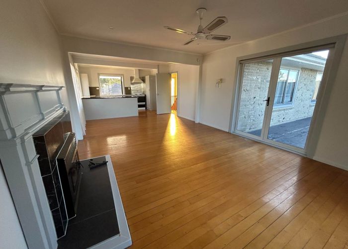  at 24 Kervil Avenue, Te Atatu Peninsula, Auckland