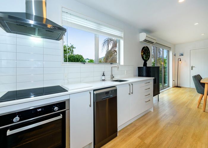  at 2/84 Perry Street, Papanui, Christchurch City, Canterbury