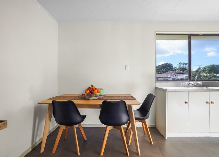  at 8 Purcell Place, Melville, Hamilton