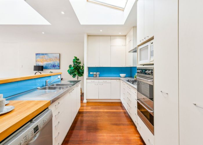  at 307 Karori Road, Karori, Wellington, Wellington