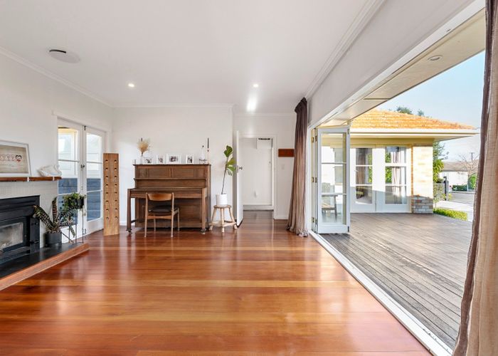  at 12 Minchin Crescent, Beerescourt, Hamilton, Waikato