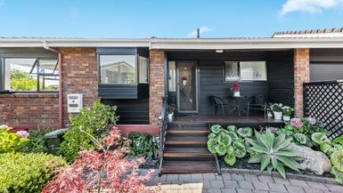  at 4/55 Alberta Street, Point Chevalier, Auckland