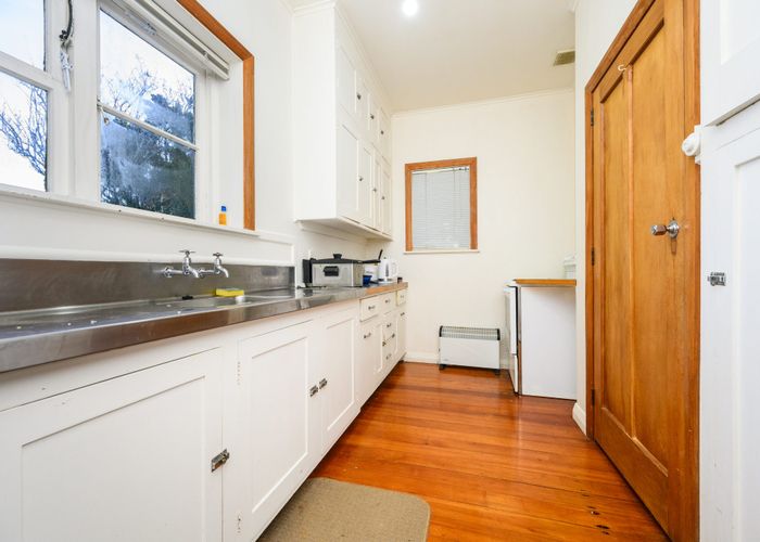  at 200 College Street, West End, Palmerston North, Manawatu / Whanganui