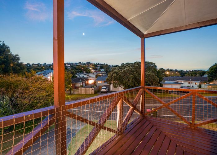  at 81 Moore Street, Hillcrest, Auckland
