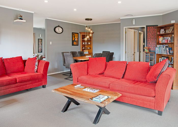  at 20 Piper Place, Goodwood Heights, Auckland