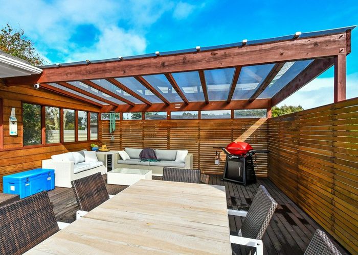 at 18 Walpole Avenue, Hillpark, Auckland