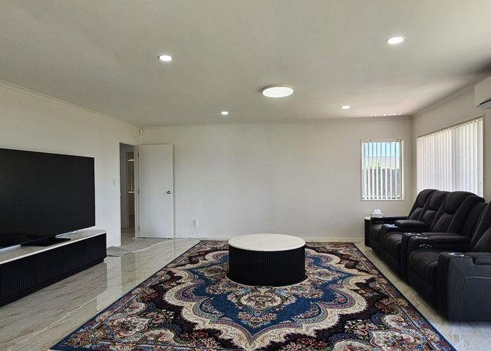  at 28 Robert Ross Place, Clendon Park, Auckland