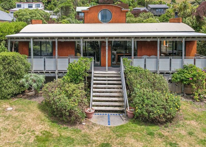  at 6 Buxton Place, Gore Bay, Cheviot