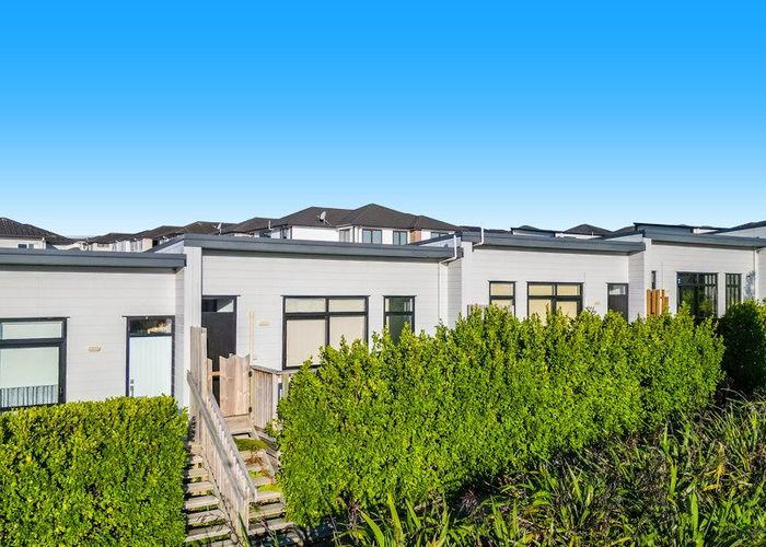  at 9 Tarapuke Lane, Papakura, Papakura, Auckland