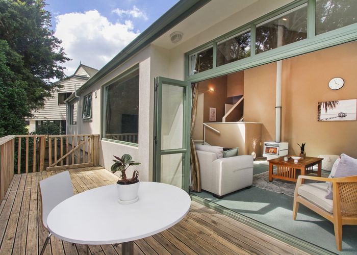  at 16A Kingsclere Place, Goodwood Heights, Auckland