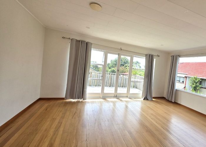  at 54 Forest Hill Rd, Henderson, Waitakere City, Auckland