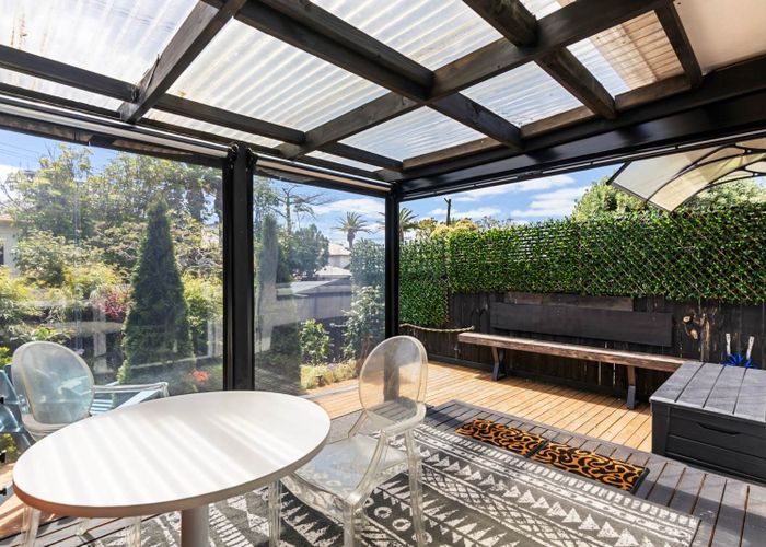  at 2/14 Argyle Street, Herne Bay, Auckland City, Auckland