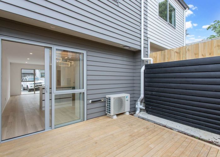  at 19B Chislehurst Street, Henderson, Auckland