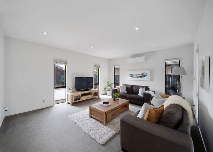  at 3 Rivoli PL, Karaka, Papakura