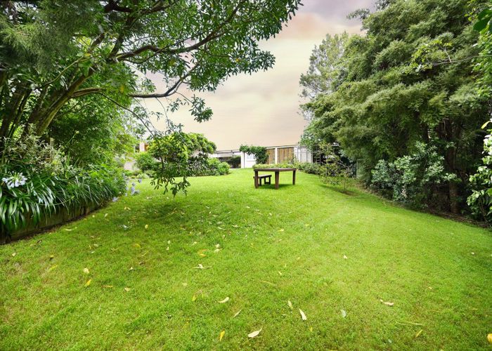  at 27 Greta Street, Glenview, Hamilton