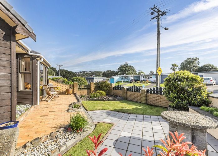  at 1/4 Richard Street, Titahi Bay, Porirua, Wellington