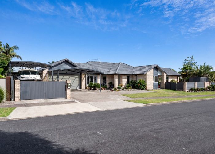  at 72 Oriental Parade, Papamoa Beach, Papamoa