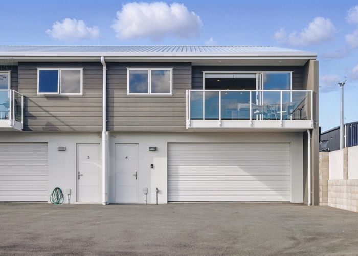  at 4/80 Market Place, Papamoa, Tauranga, Bay Of Plenty